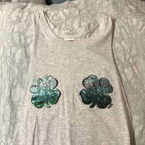 Four leaf clover tank